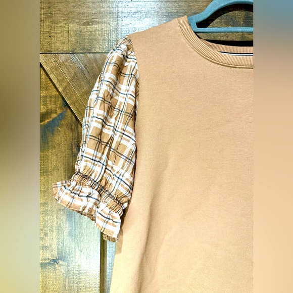 NWOT Tommy Hilfiger Tan Plaid Sleeve Terry Top Sz M - Picture 11 of 12
